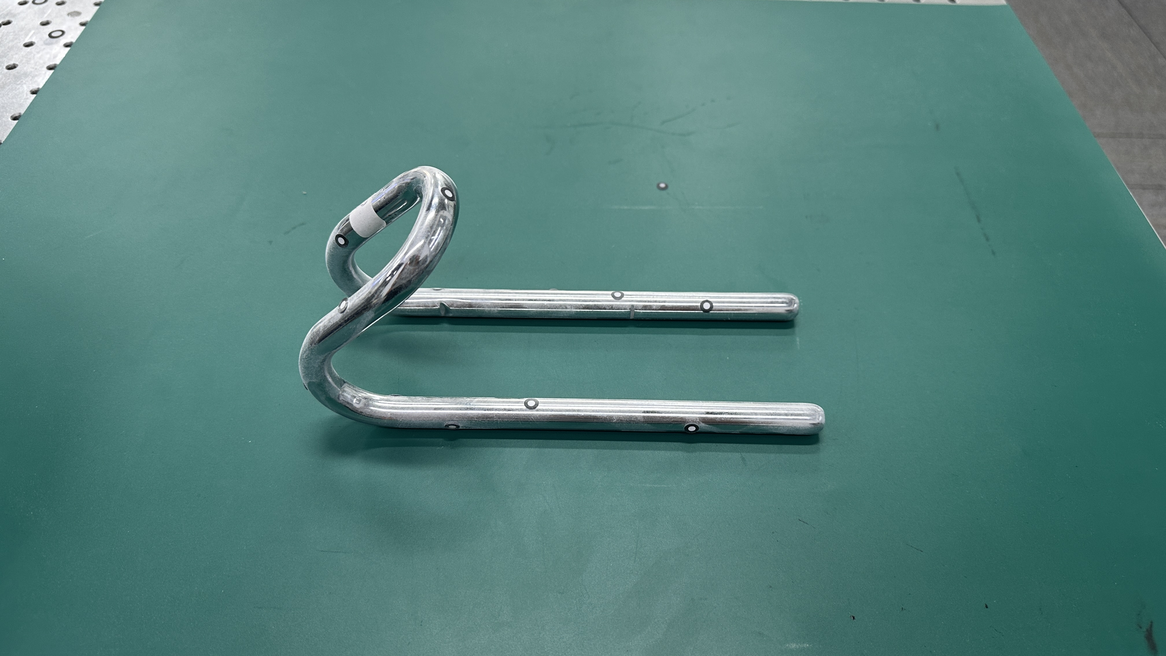 3D Scanning of Metal Bent?Tube Reflectors